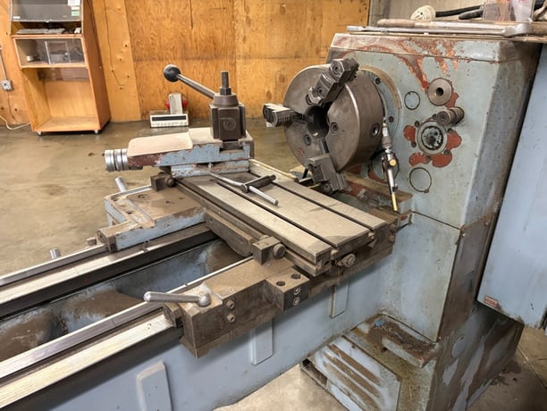 15.7" x 78.7" AMF #TUG-40X2000, Engine Lathe, 6' long bed, 12" 3-jaw chuck, 2.5" feed-through, tailstock, 220 - Image 6