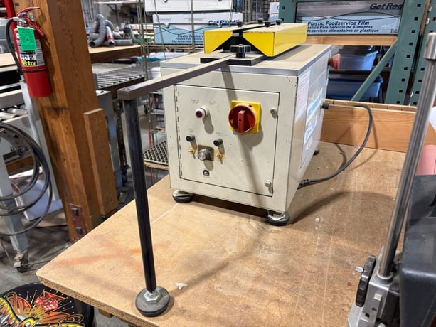 Edge Finishing Corp. #EF-200, Countertop Edge Polisher/Finishing Machine, manual-feed - Image 1