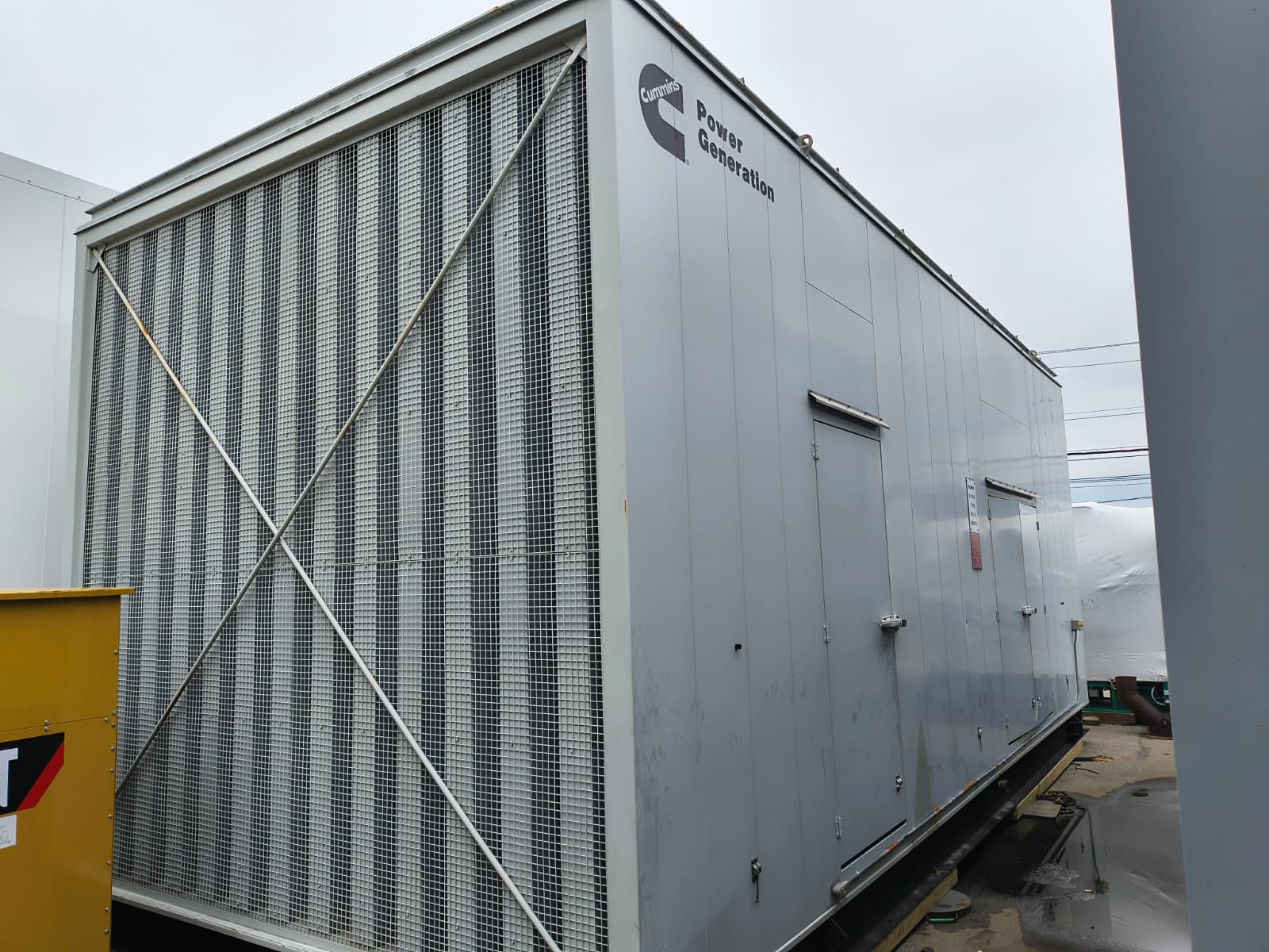 450 KW Cummins #GFGA, Natural Gas Generator, 120/208 Volt, 1800 RPM, 1600 amp Square D Masterpact breaker - Image 3