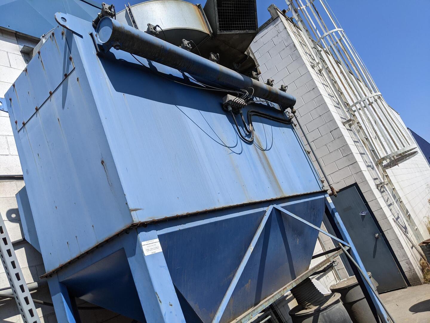 9000 cfm, Camfil #16D, Cartridge Dust Collector, 25 HP, 3560 RPM, 16 cartridges, 4512 sq.ft. filter area, 575 - Image 3