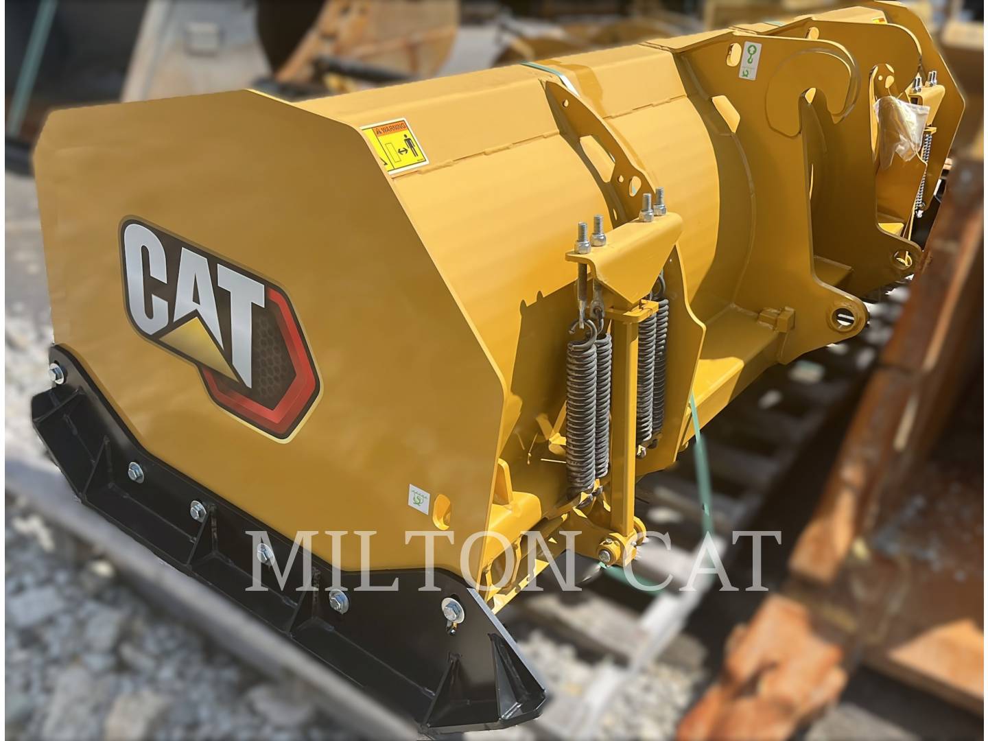 Cat BHL 10' SNOW PUSHER, IT, STEEL EDGE, Snow Removal Attachments, S/N: 23244PB20029, 2024 - Image 3