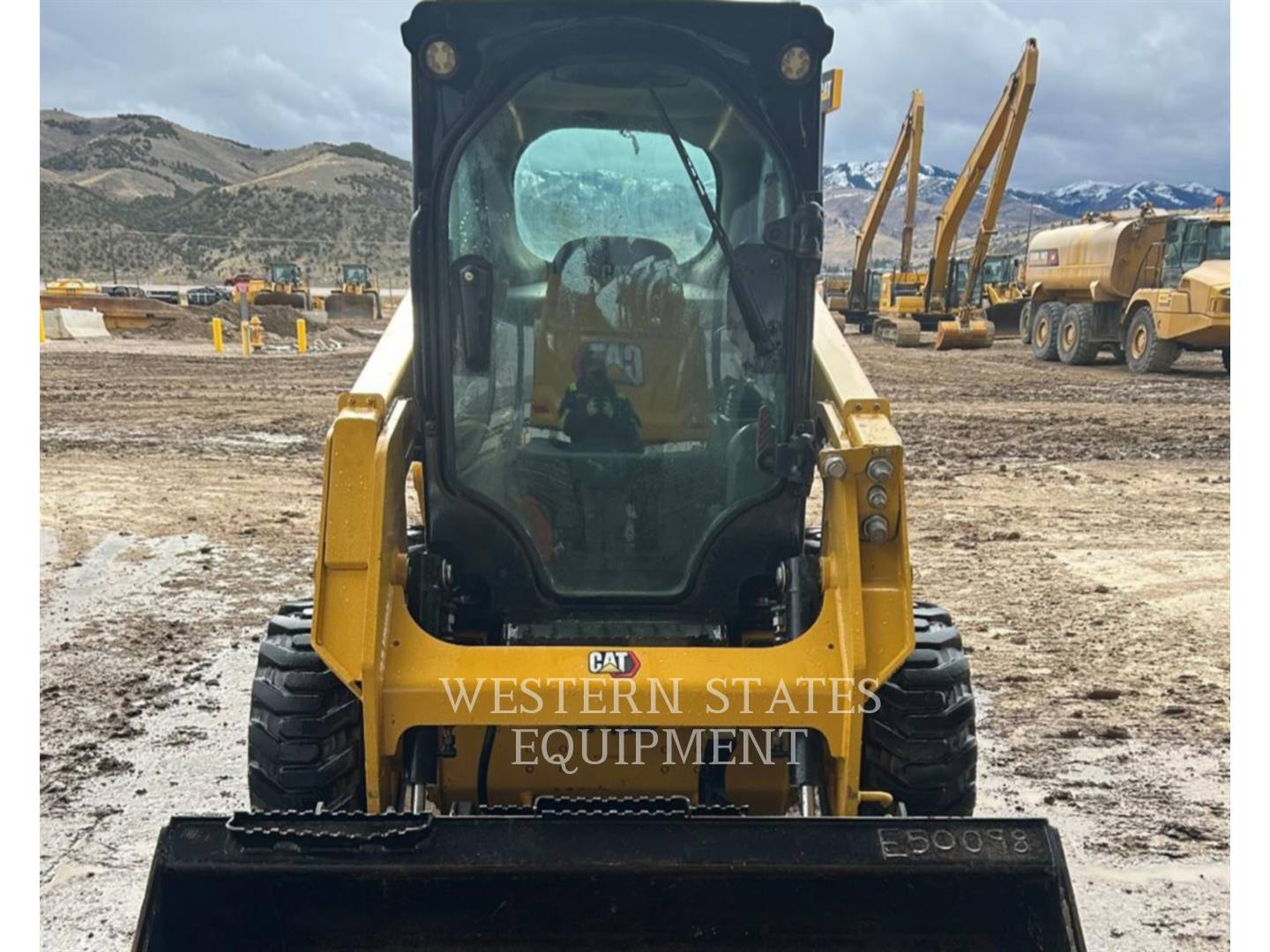 Cat 226D3, Skid Steer Loader, 1166 hours, S/N: EK501147, 2022 - Image 2