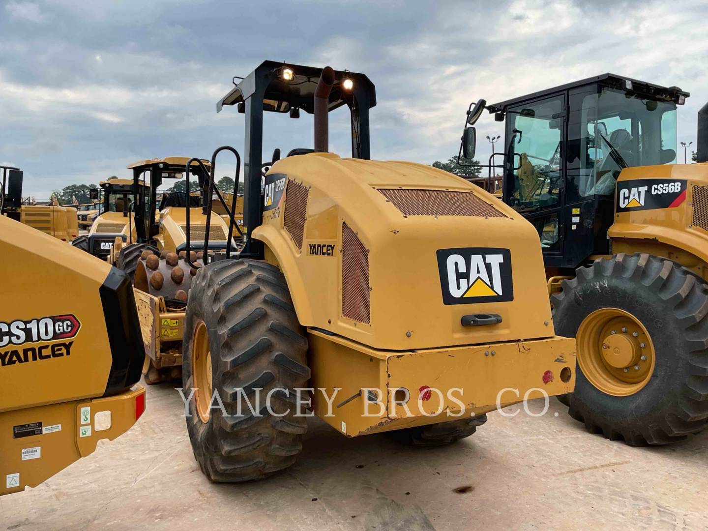 Caterpillar CP56B, Compactor, 3924 hours, S/N: LHC00276, 2013 - Image 4