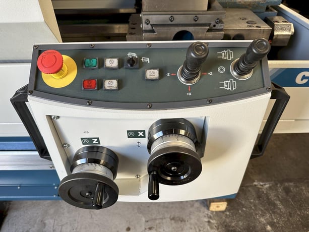 Romi #C-420, combination manual & CNC lathe, 17" swing, 8" chuck, 2" bar, 40" centers, 4000 RPM, 12.5 HP - Image 4