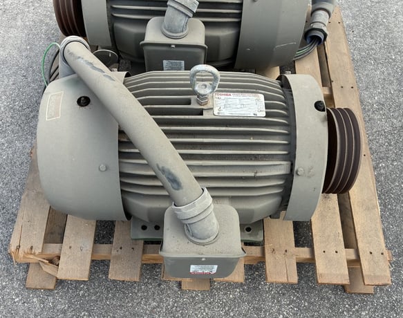 50 HP 1760 RPM Toshiba, Frame 326T, TEFC, 230/460 Volts, 3 phase Induction Motor, 118/59 amp, TIKK, (2 - Image 1