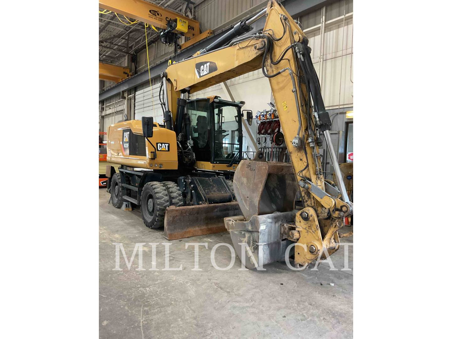 Caterpillar M320F, Wheel Excavator, 10577 hours, S/N: F2W00297, 2015 - Image 2