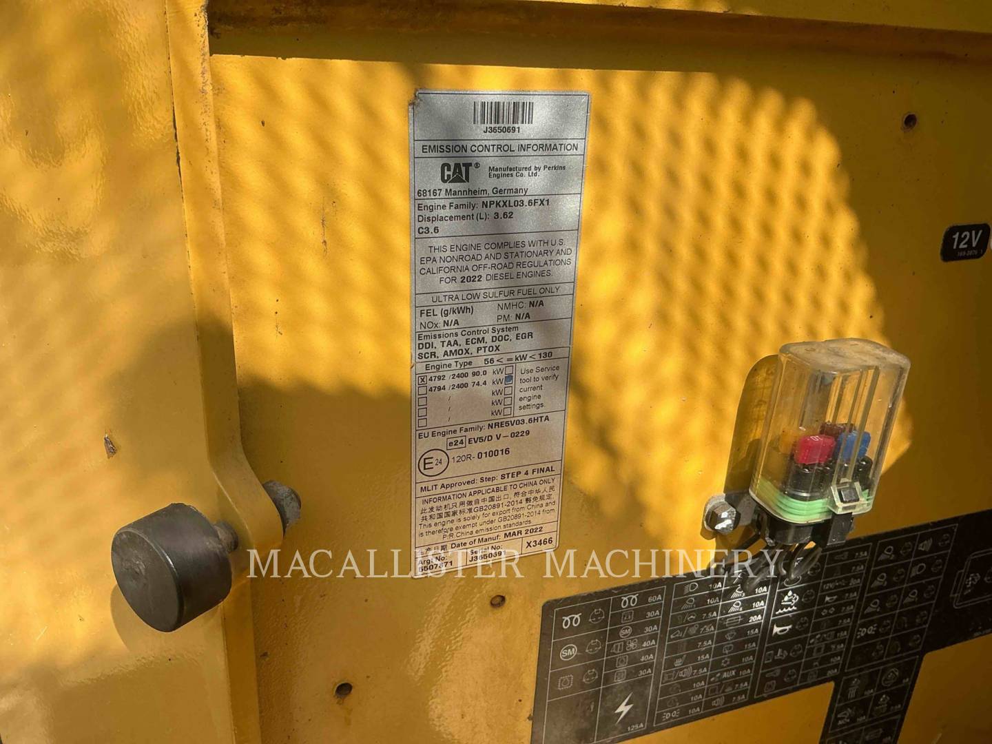Caterpillar CB7, 719 hours, S/N: M5R00301, 2022 - Image 8