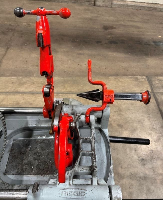 1/8" -2" Ridgid #535, reamers, manual chuck, foot pedal, LH threads with modification - Image 4