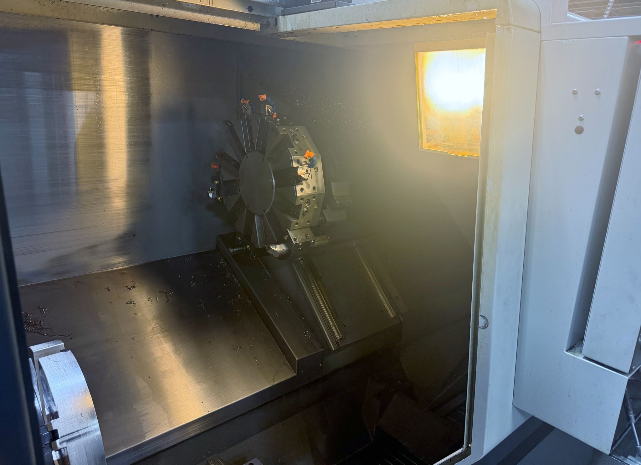 Haas #ST-30, cnc lathe, 21" dia x 26" L max, 10" chuck, 3" bar, 30 HP, 3400 RPM, 12 turret, rigid tap - Image 5