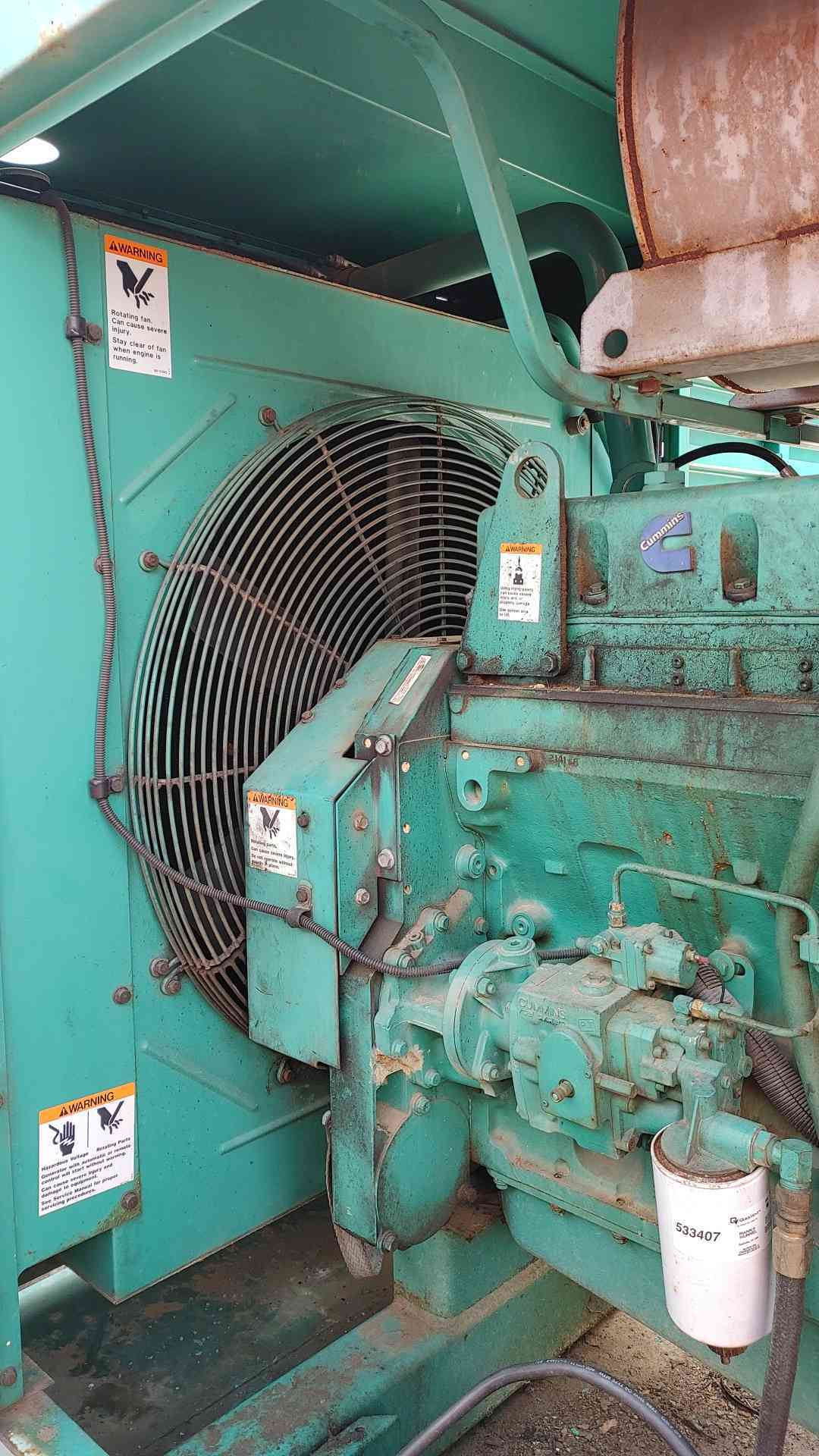 250 KW Cummins Onan #DFAC, diesel generator set, 277/480 Volts, 120/208 Volts, enclosed - Image 8