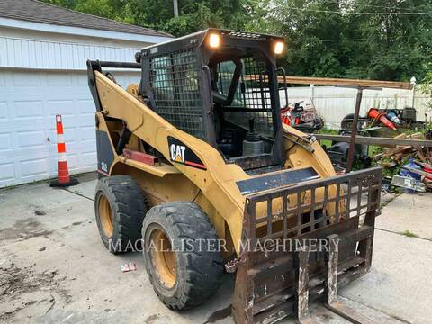 Cat 262, Skid Steer Loader, 1352 hours, S/N: CED01699, 2003 - Image 2
