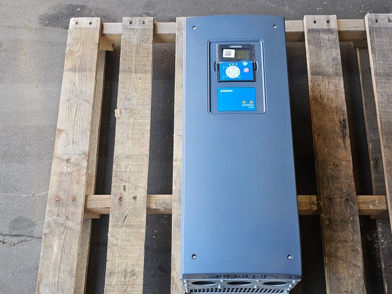 25 HP Vacon #N xp00752-a2h0ssv-a9, Variable Frequency Drive, 75 amps, 208-240 Volt, 3PH - Image 4