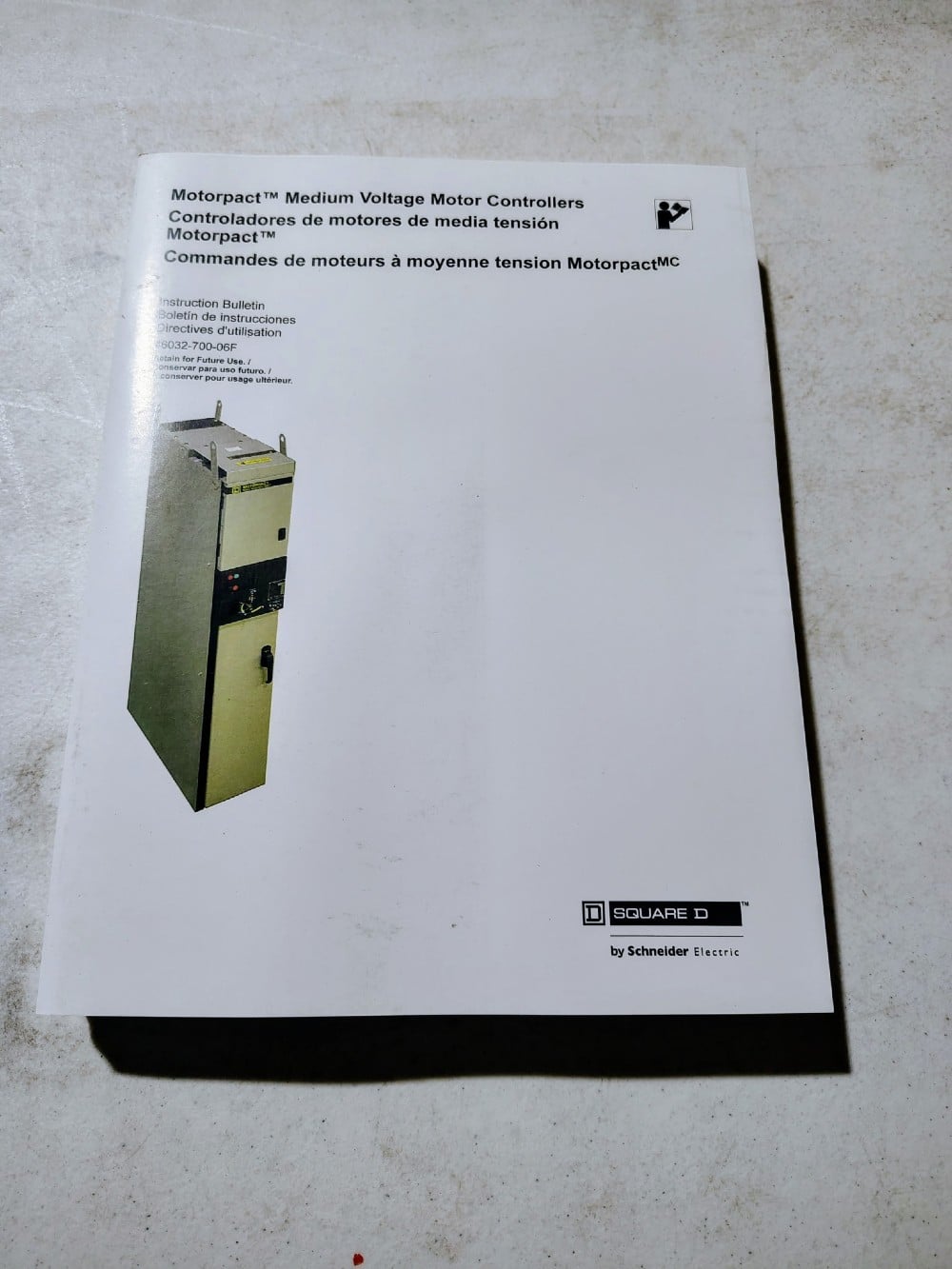 Square D Motorpact, Class E2, Mechanically Latched, 450 Amp, 5.5 KV, 1200 Amp Bus, Medium Voltage Motor - Image 3