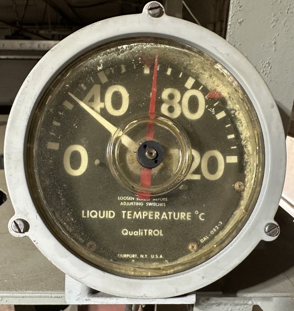 Qualitrol Corp., Liquid Temperature Indicator, 0 - 120 C, Part No. 167-224-01 - Image 3