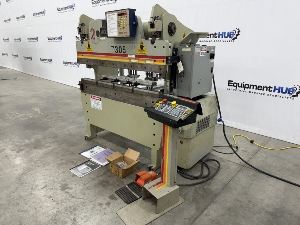 30 Ton, Accurpress #7305, CNC hydraulic press brake, 5' overall, 52" between housing, 6" stroke, 5 HP, 1996 - Image 2