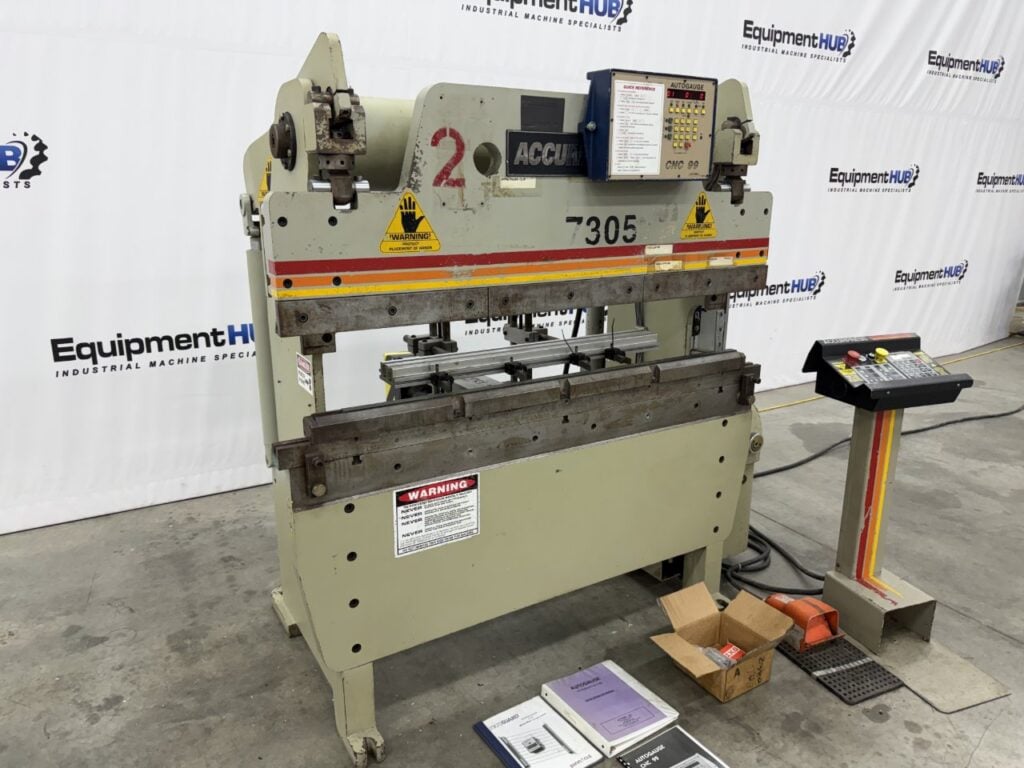 30 Ton, Accurpress #7305, CNC hydraulic press brake, 5' overall, 52" between housing, 6" stroke, 5 HP, 1996 - Image 3