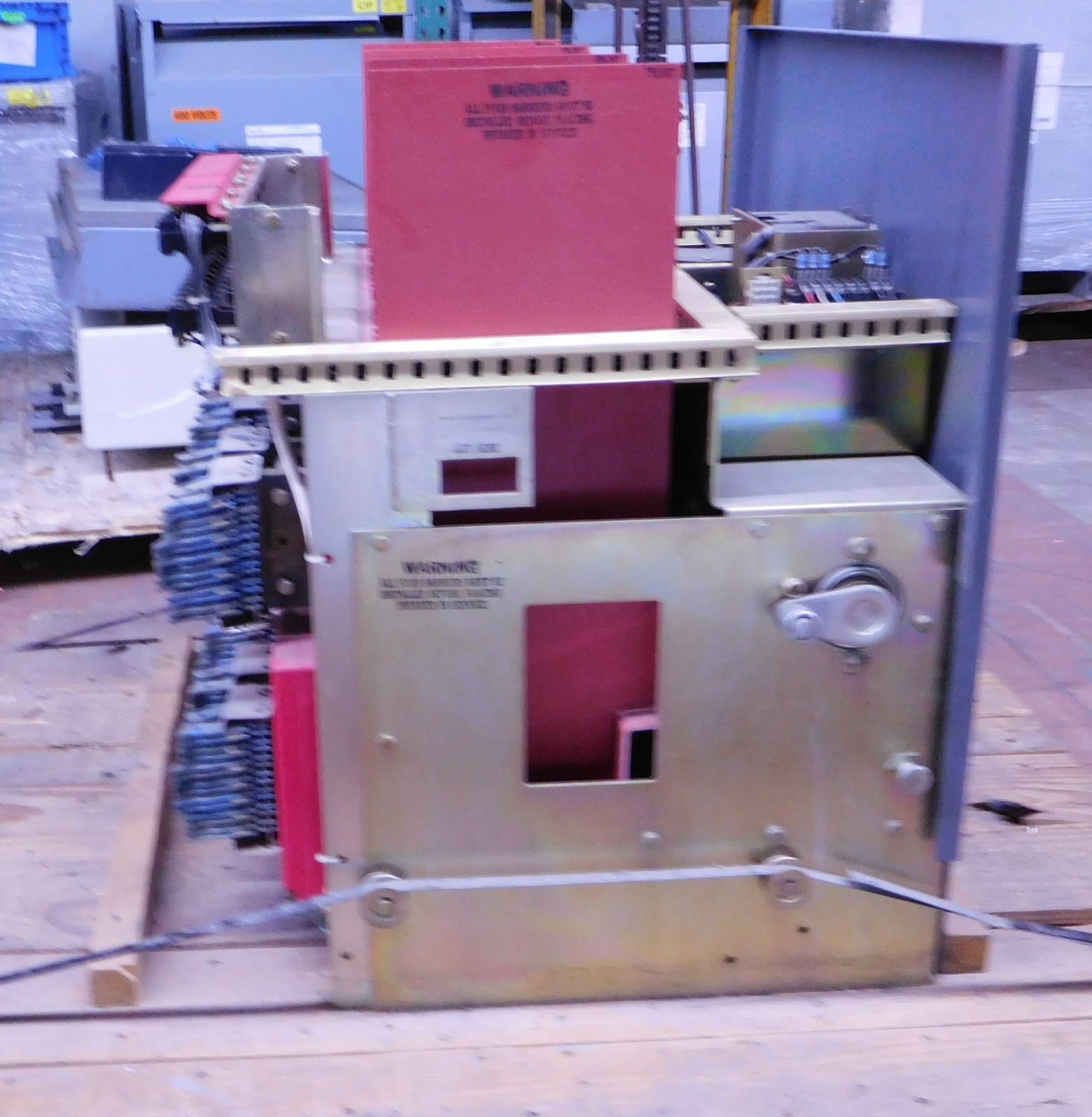 4000 Amps, Square D #DS-840, Power Circuit Breaker, 254/635 Volts, Digitrip, shunt trip, spring release - Image 6