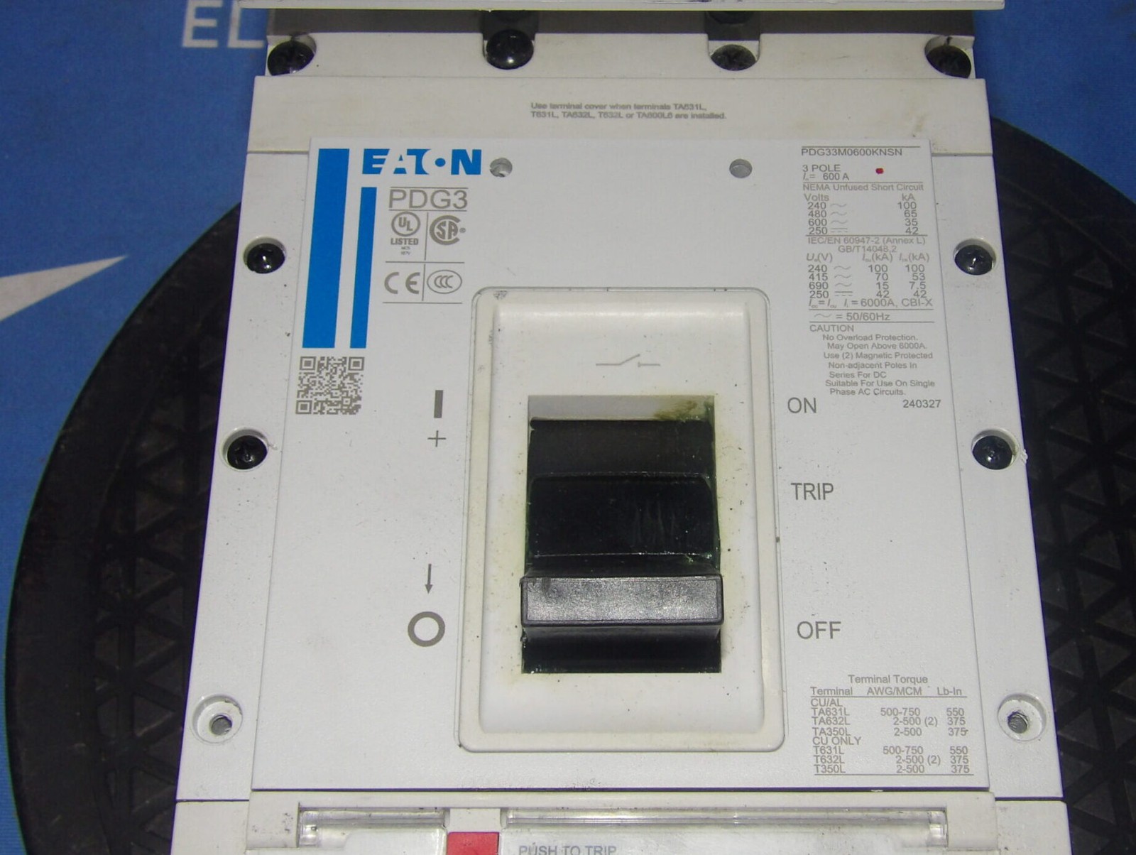 600 Amps, Eaton #PDG33M0600KNSN, Circuit Breaker, 3-pole, 480 Volts - Image 2