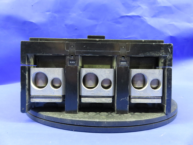 300 Amps, General Electric #TJL4V2603, Circuit Breaker, 3-pole, 600 Volts, w/ T4VTNG trip - Image 3