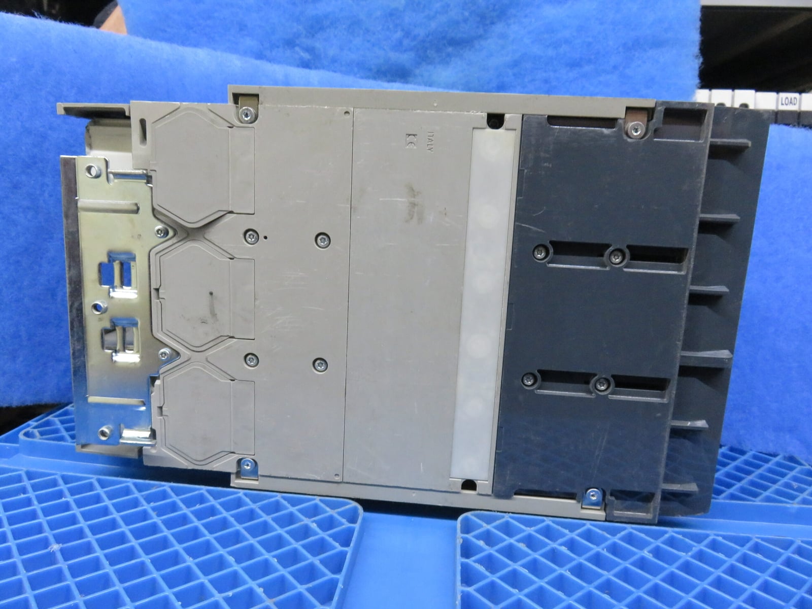 1000 Amps, Square D #PGA261002, I-Line Circuit Breaker, 2-pole, 600 Volts, plug-in - Image 10