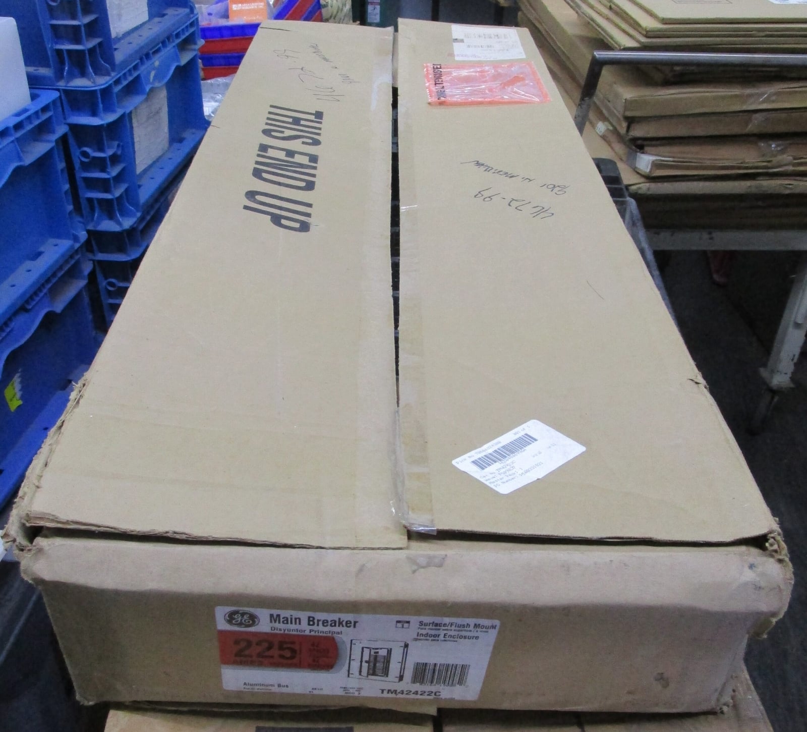 225 Amp. General Electric TM42422C, load center, 208Y/120 Volts, 3PH, 4-Wire, new - Image 1