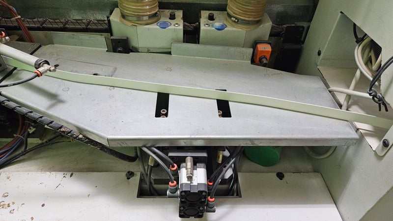 Biesse #Akron-246, Single-Sided Automatic Edgebander w/ Pre-Milling, 0.315" edge thickness, 1.96" panel - Image 5