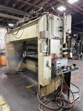 200 Ton, Pacific #200-12, Hydraulic Press Brake, 12' overall, 12" stroke, 125" between housing, 8.25" throat - Image 2