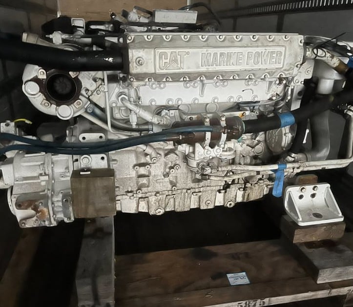 700 HP Caterpillar #C12, Marine Diesel Propulsion Engine, 2300 RPM, 5.9" stroke, 5.1" bore, inline - Image 2