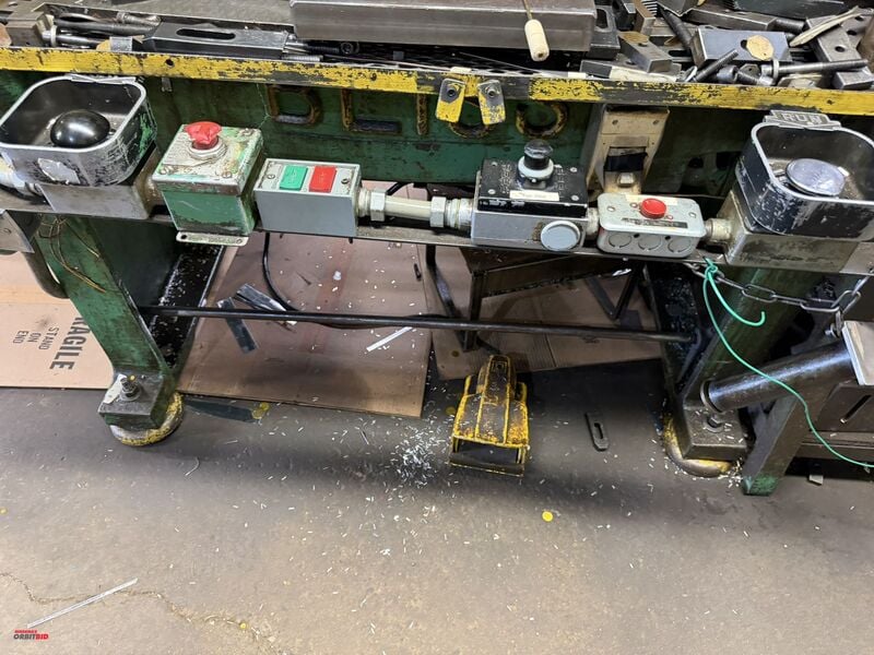 45 Ton, Bliss #105, Mechanical Stamping Press, 3" stroke, 9" shut height, variable speed, dual palm buttons - Image 4