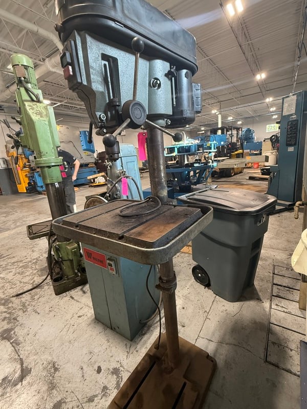 17" Delta #15-270, drill press, 3/4 HP, 5" quill travel, 12-1/2" x 17" table, 2MT spindle, step pulley - Image 2
