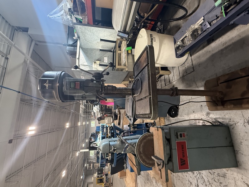 17" Delta #15-270, drill press, 3/4 HP, 5" quill travel, 12-1/2" x 17" table, 2MT spindle, step pulley - Image 3