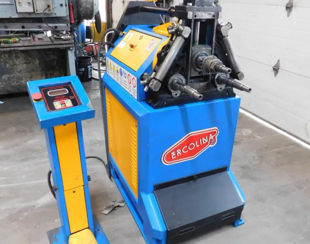 2" x 2" x 1/4" Ercolina #CE40H3, angle bending roll, programmable Control, 2012 - Image 1