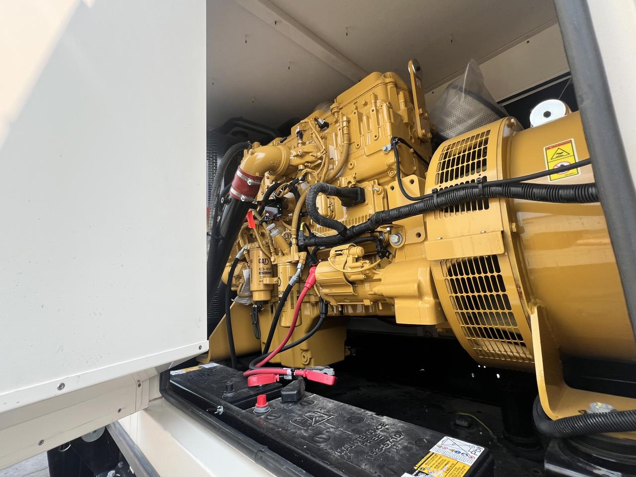 400 KW Caterpillar #D400, diesel generator set, 480 Volts, 1/3 phase, C13 engine, sound attenuated enclosure - Image 7