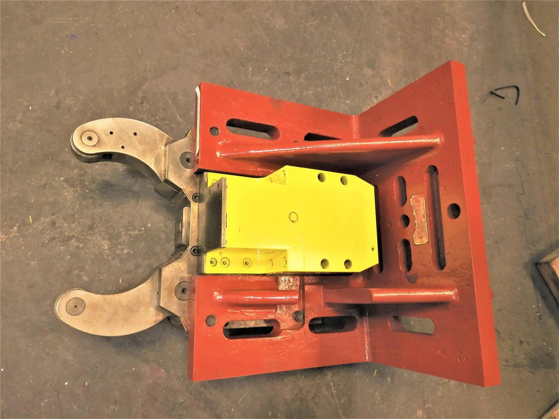 16" SMW #RT-400V, 4th Axis rotary table, hydraulic tailstock, (2) Omnirest steady rests - Image 8