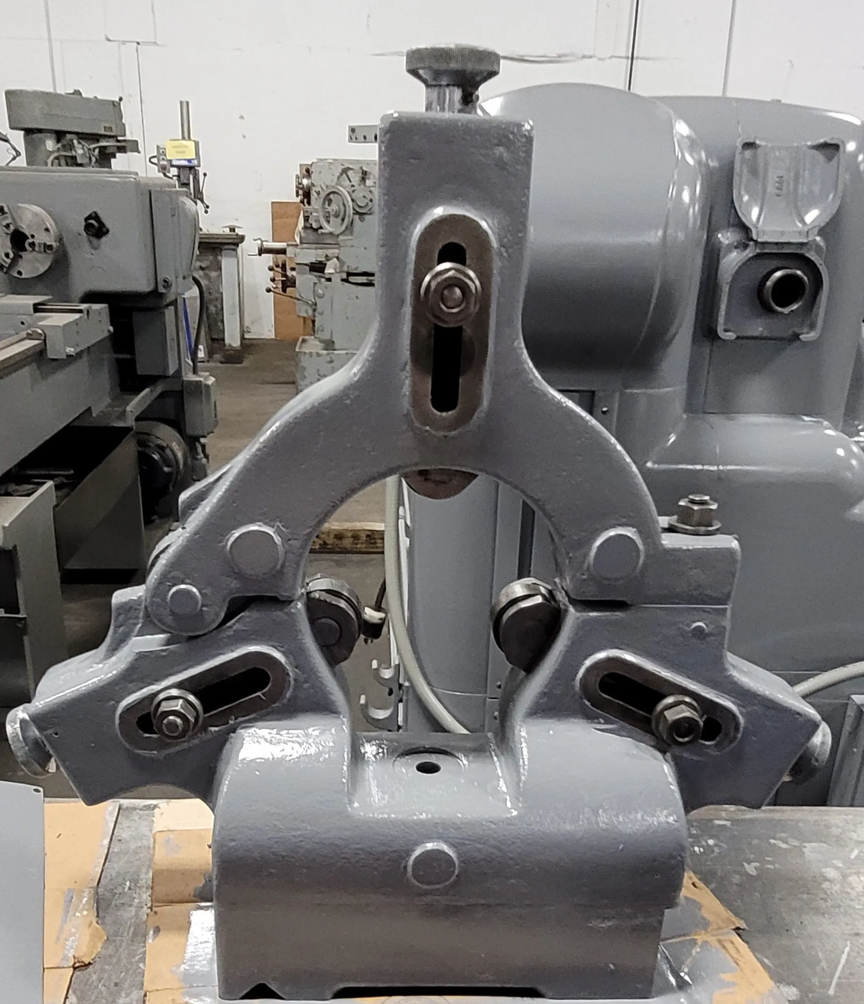 20.5" x 54" Monarch #60, engine lathe, 11" swing over cross slide, 1-5/8" spindle bore, 10" 6-jaw chuck - Image 5