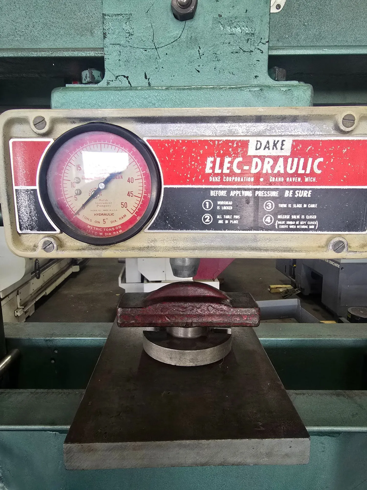50 Ton, Dake #5-050, Elec-Draulic H-Frame press, 10" ram travel, 5" to 40" ram to table, 32-3/4" between - Image 6