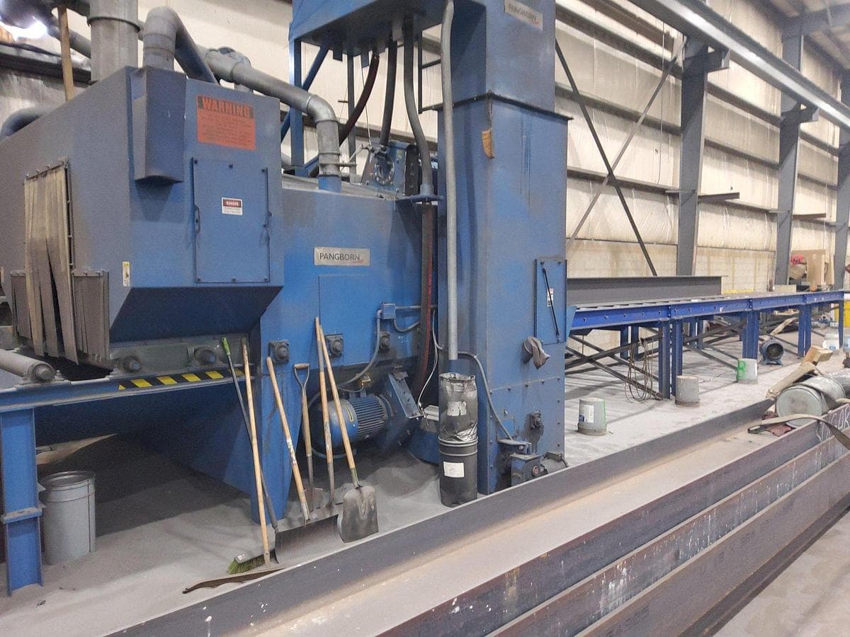 Pangborn #ES-1821, plate & structural steel conveyor shot blast machine, (4) 25 HP wheels, 72" x 18" plate - Image 2