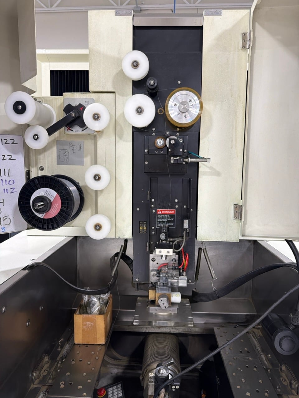 Makino #U3, CNC wire electrical discharge machine, 14.56" X, 10.63" Y, 8.66" Z, 24.8" x 17.7" table, Hyper-I - Image 3