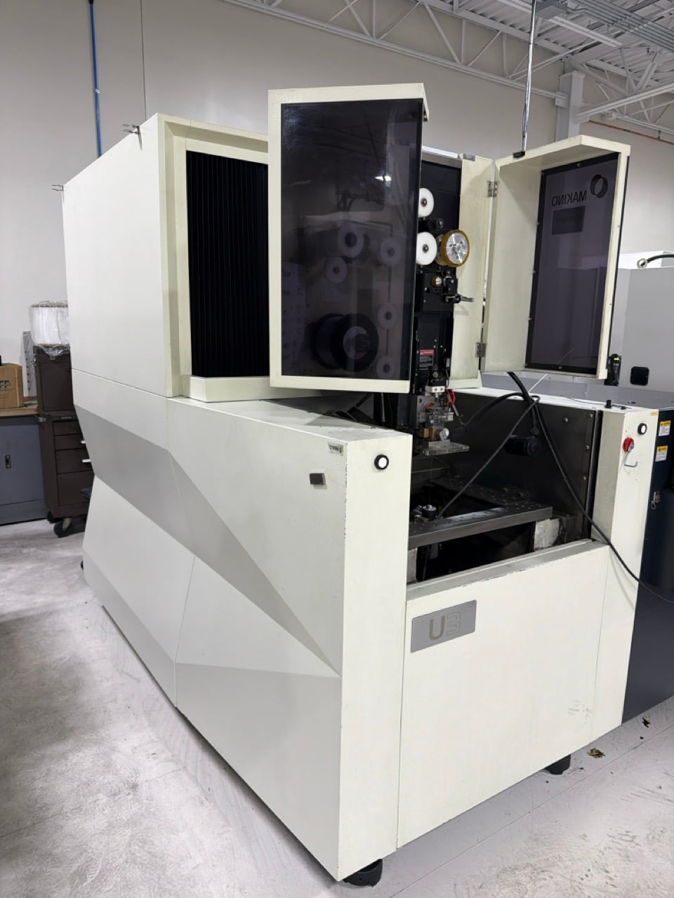 Makino #U3, CNC wire electrical discharge machine, 14.56" X, 10.63" Y, 8.66" Z, 24.8" x 17.7" table, Hyper-I - Image 5