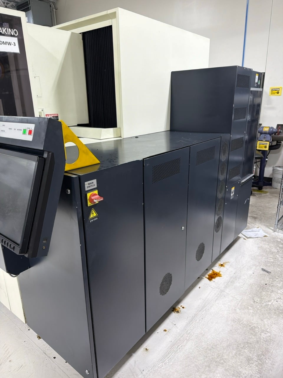 Makino #U3, CNC wire electrical discharge machine, 14.56" X, 10.63" Y, 8.66" Z, 24.8" x 17.7" table, Hyper-I - Image 6