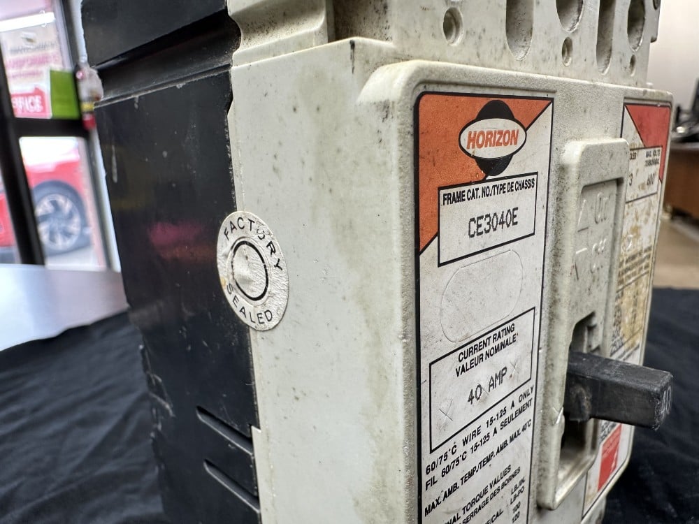 Federal Pioneer Ltd., (Horizon Series) 40A, 3-Pole, 600V Max., Molded Case Circuit Breaker - Image 2