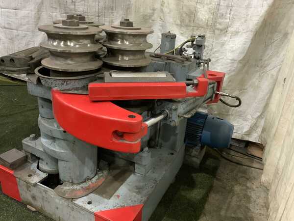 4" x 4" x 5/8" Buffalo #2, angle bending rolls, hydraulic roll adjustment, variable rolling speed drive - Image 2