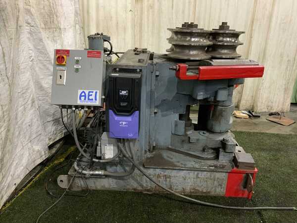 4" x 4" x 5/8" Buffalo #2, angle bending rolls, hydraulic roll adjustment, variable rolling speed drive - Image 3