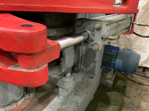 4" x 4" x 5/8" Buffalo #2, angle bending rolls, hydraulic roll adjustment, variable rolling speed drive - Image 7