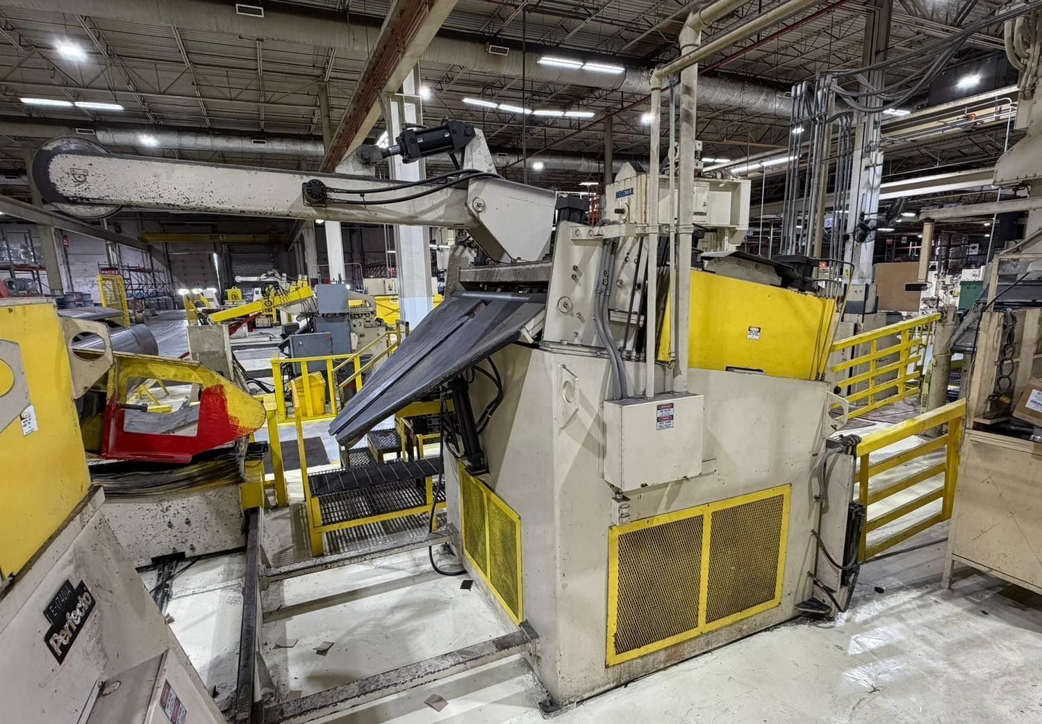 48" x .14" Perfecto, 7-Roll Straightener, entry & exit pinch rolls w/ air lift, 100 FPM line speed, peeler - Image 3