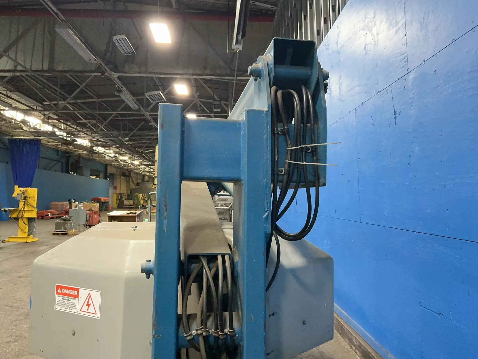 500 lb. Genie Industries #Z-30/20-HD, boom lift, 31' platform height, foot switch - Image 4