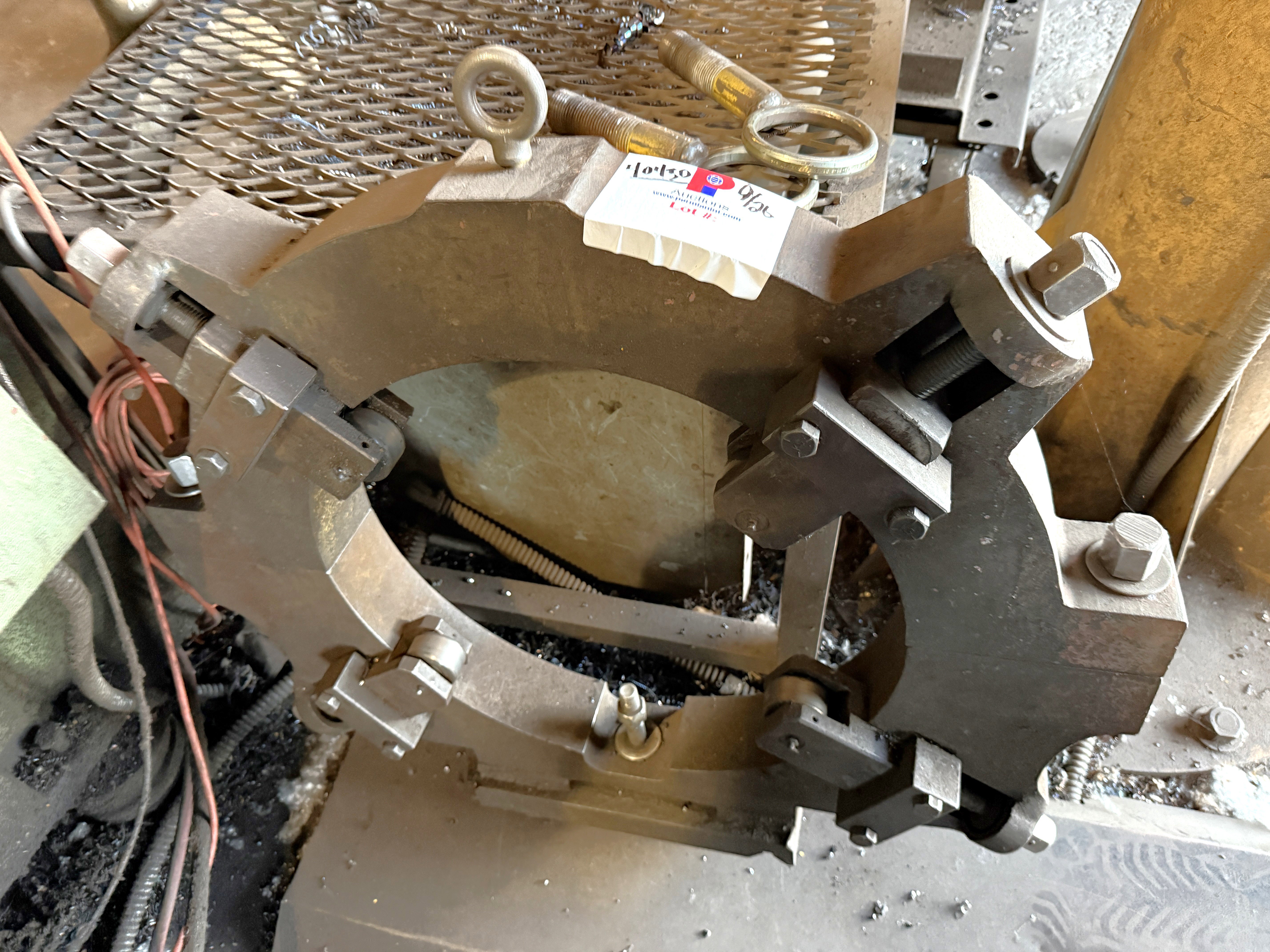 23" ID Machine Lathe Steady Rest - Image 1