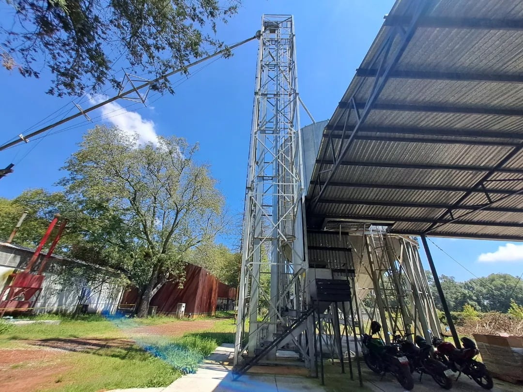 Galvanized-Steel Storage System with 300-ton Silo - Image 9