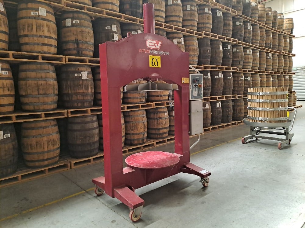 Enoveneta #PRESSA-OLEO-SE, Portable Vertical Hydraulic Press, 2022 - Image 8