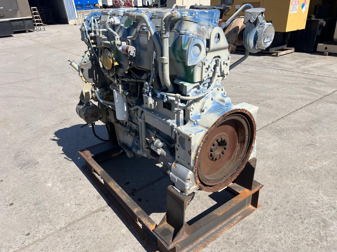 800 HP Caterpillar #C18, twin turbo diesel industrial engine, sound attenuated enclosure 1 bell housing, 14" - Image 2